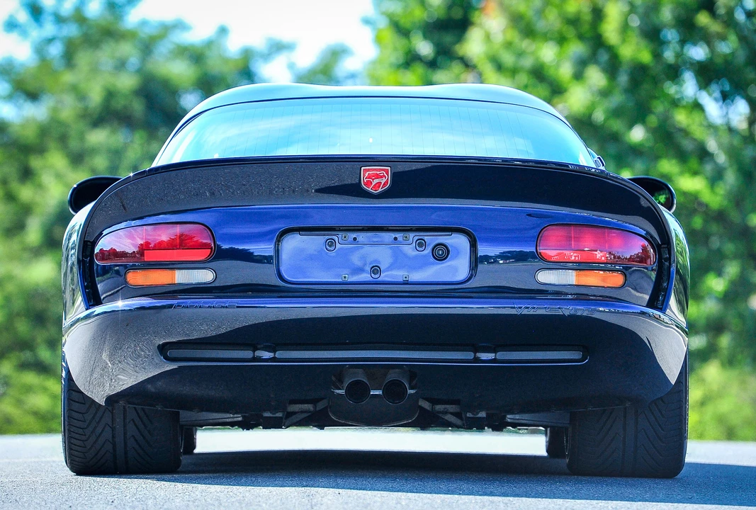 2001 Dodge Viper GTS 2nd Gen - Image 15 of 31