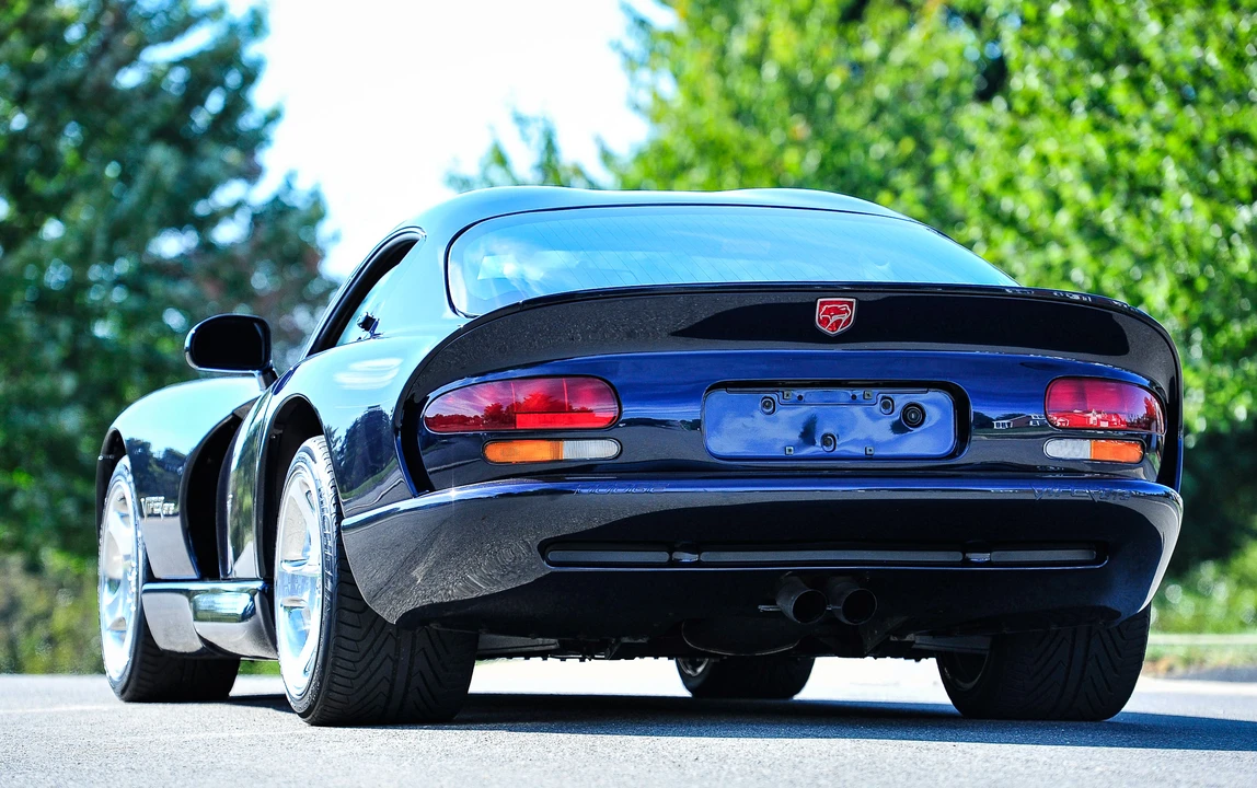 2001 Dodge Viper GTS 2nd Gen - Image 14 of 31