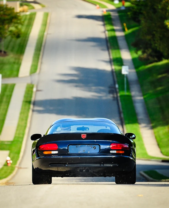 2001 Dodge Viper GTS 2nd Gen - Image 17 of 31