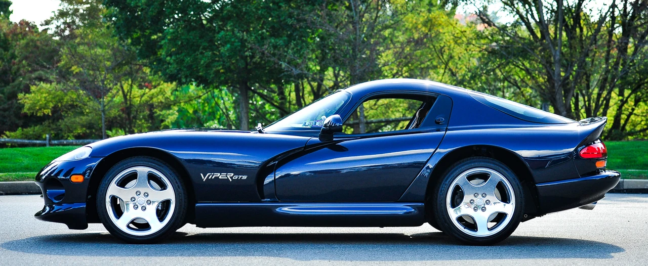 2001 Dodge Viper GTS 2nd Gen - Image 11 of 31