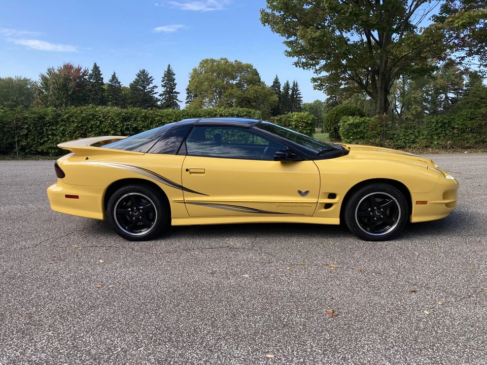 2002 Pontiac Firebird Trans Am 4th Gen - Image 21 of 31