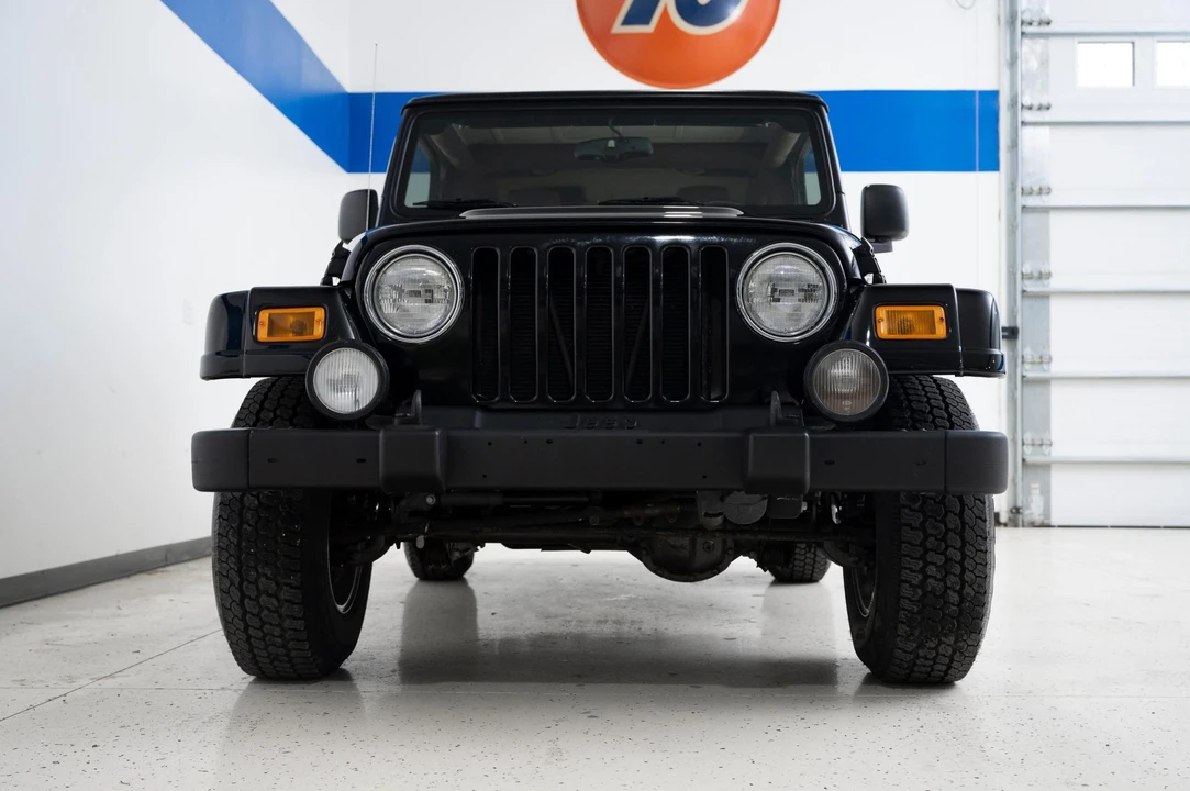 2004 Jeep TJ Wrangler - Image 12 of 31