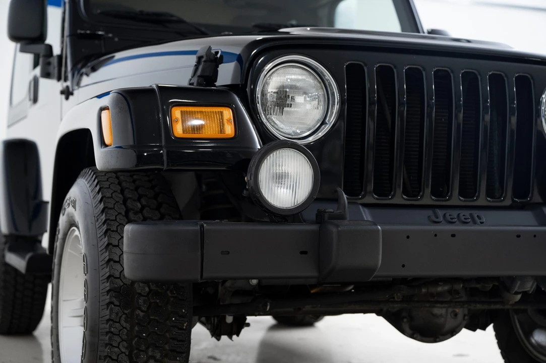 2004 Jeep TJ Wrangler - Image 14 of 31