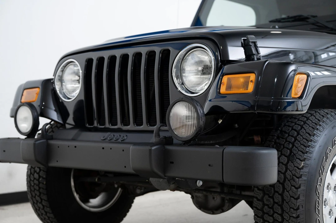 2004 Jeep TJ Wrangler - Image 17 of 31
