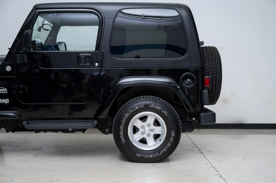 2004 Jeep TJ Wrangler - Image 21 of 31