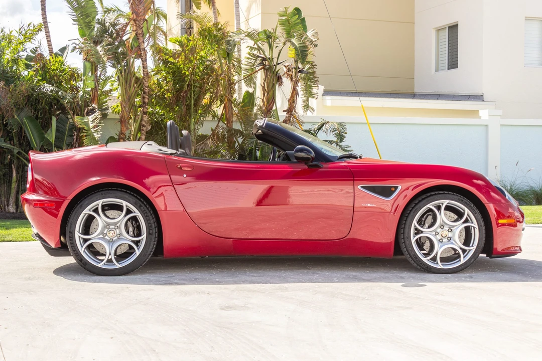 2009 Alfa Romeo 8C Competizione - Image 15 of 31