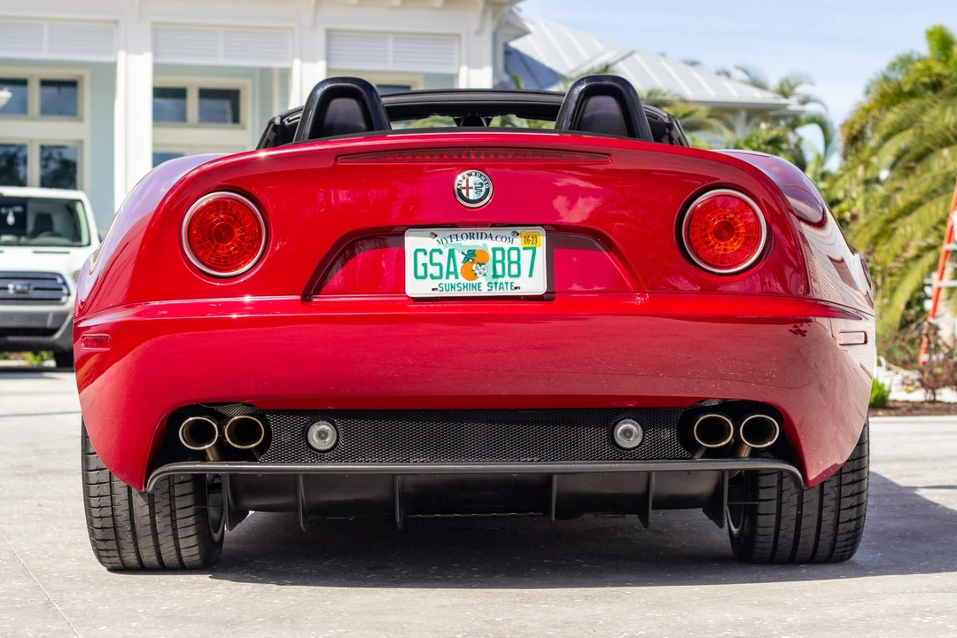 2009 Alfa Romeo 8C Competizione - Image 13 of 31