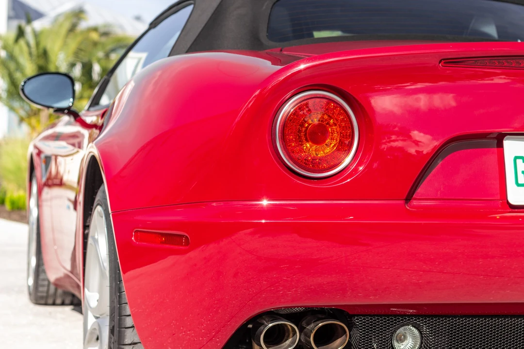 2009 Alfa Romeo 8C Competizione - Image 25 of 31