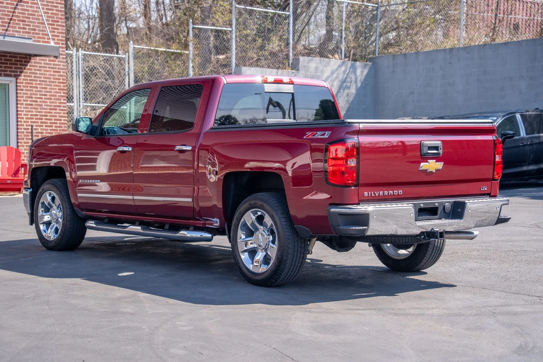2014 Chevrolet Silverado 3rd Gen - Image 3 of 31