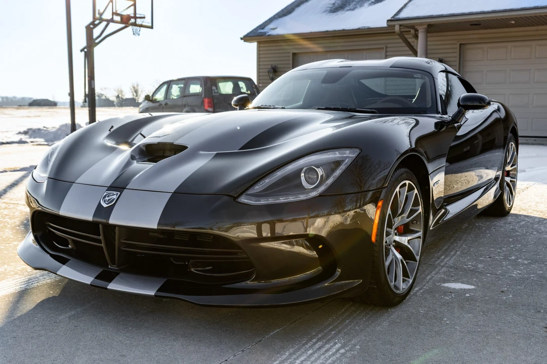 2014 Dodge Viper 5th Gen - Image 2 of 31