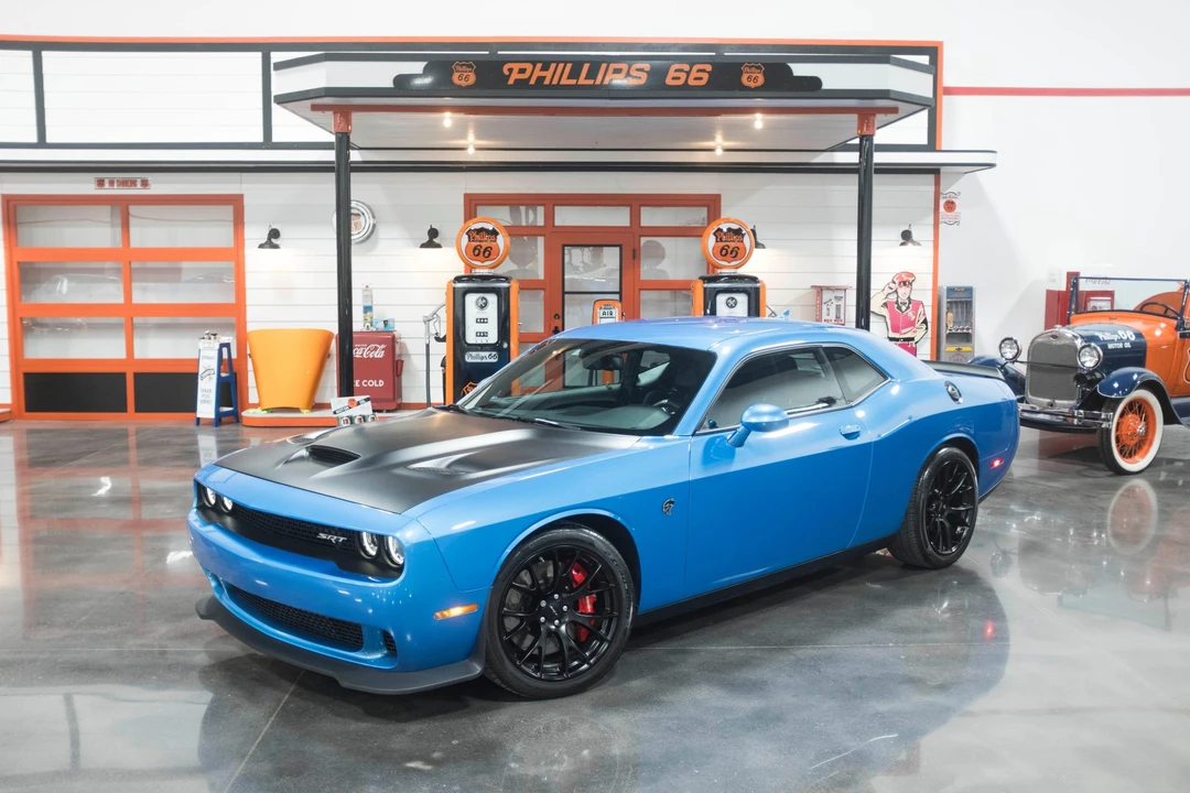 2016 Dodge Challenger SRT Hellcat 3rd Gen - Image 20 of 31
