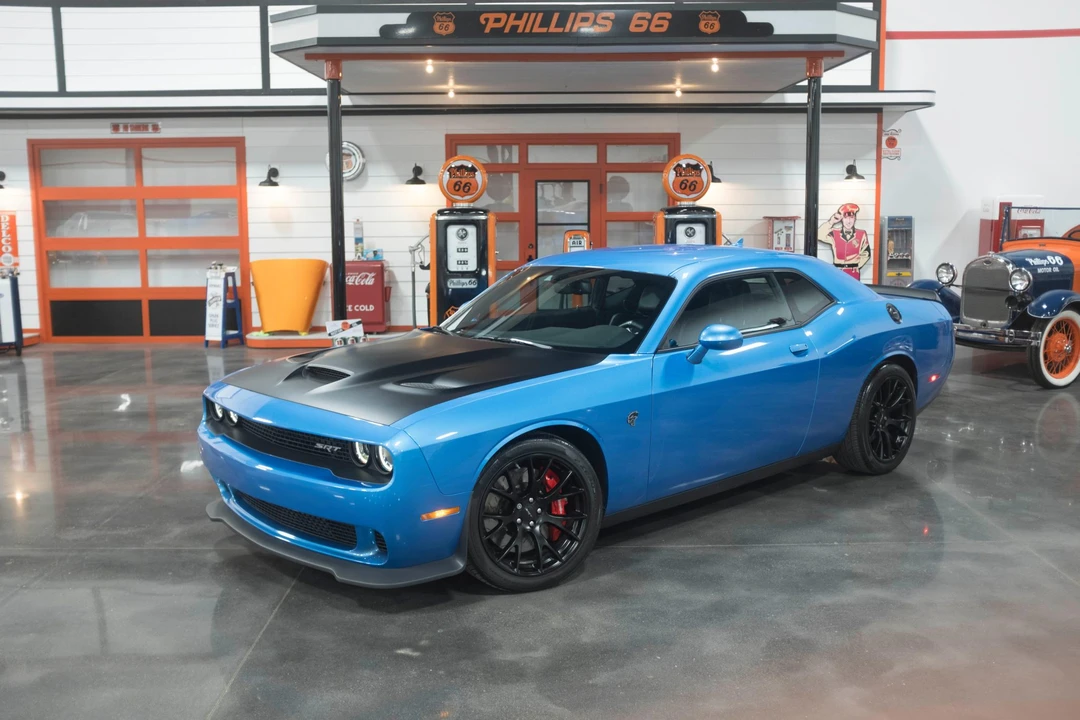 2016 Dodge Challenger SRT Hellcat 3rd Gen - Image 21 of 31