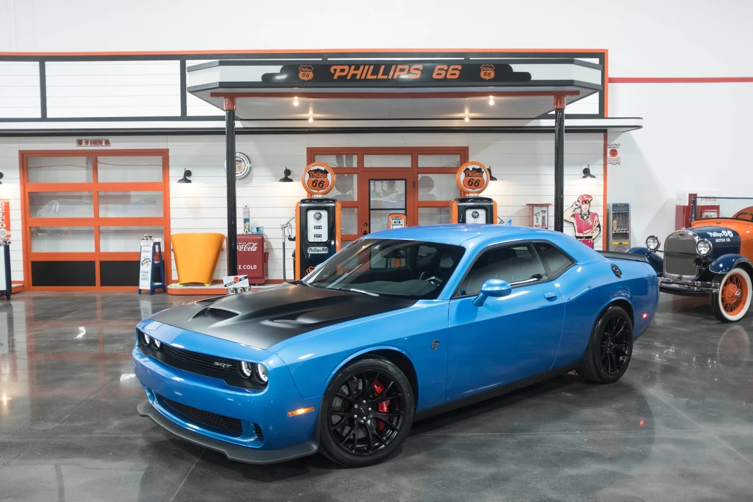 2016 Dodge Challenger SRT Hellcat 3rd Gen - Image 3 of 31