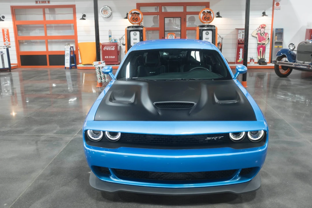 2016 Dodge Challenger SRT Hellcat 3rd Gen - Image 17 of 31