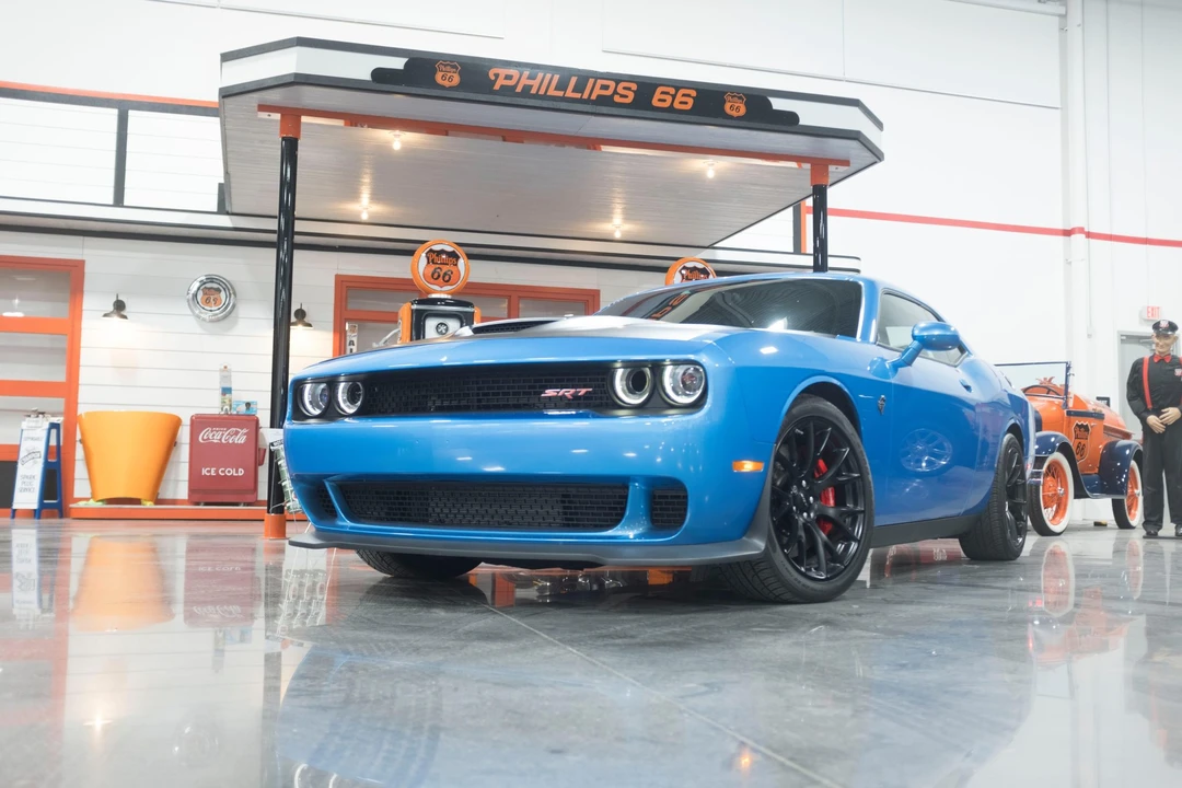 2016 Dodge Challenger SRT Hellcat 3rd Gen - Image 2 of 31