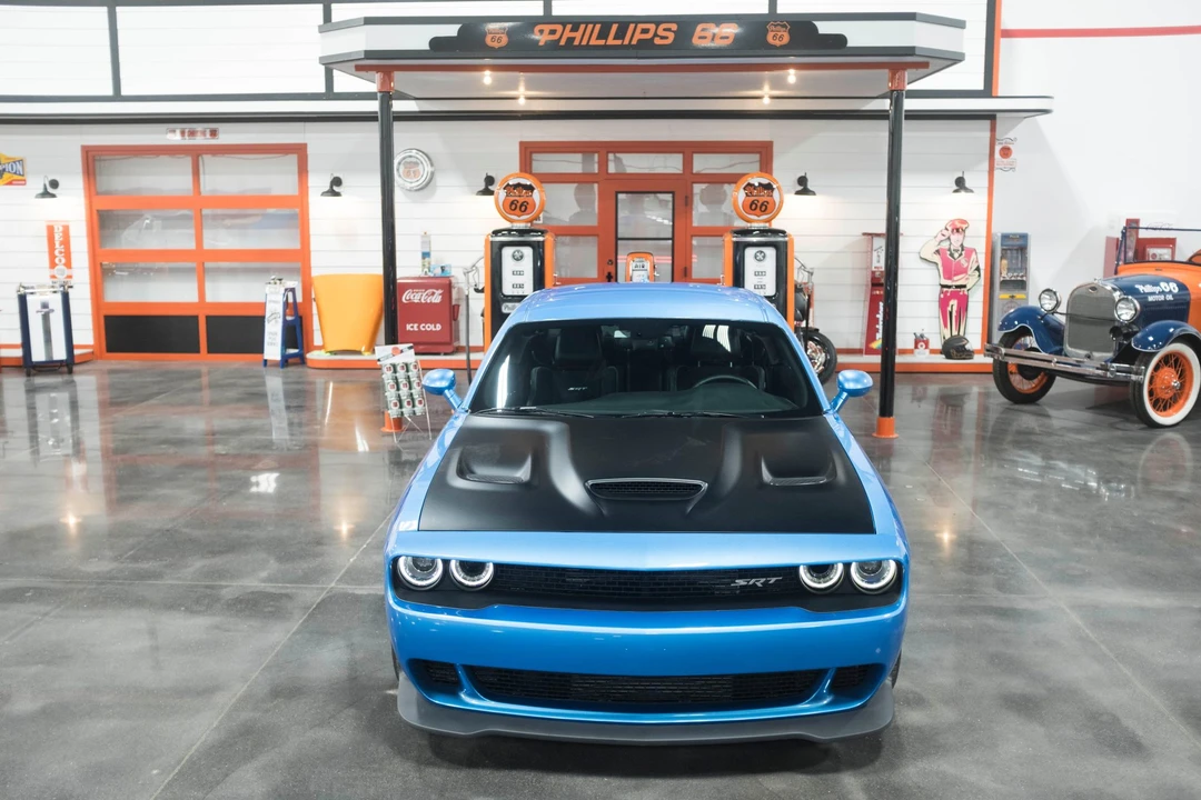 2016 Dodge Challenger SRT Hellcat 3rd Gen - Image 14 of 31