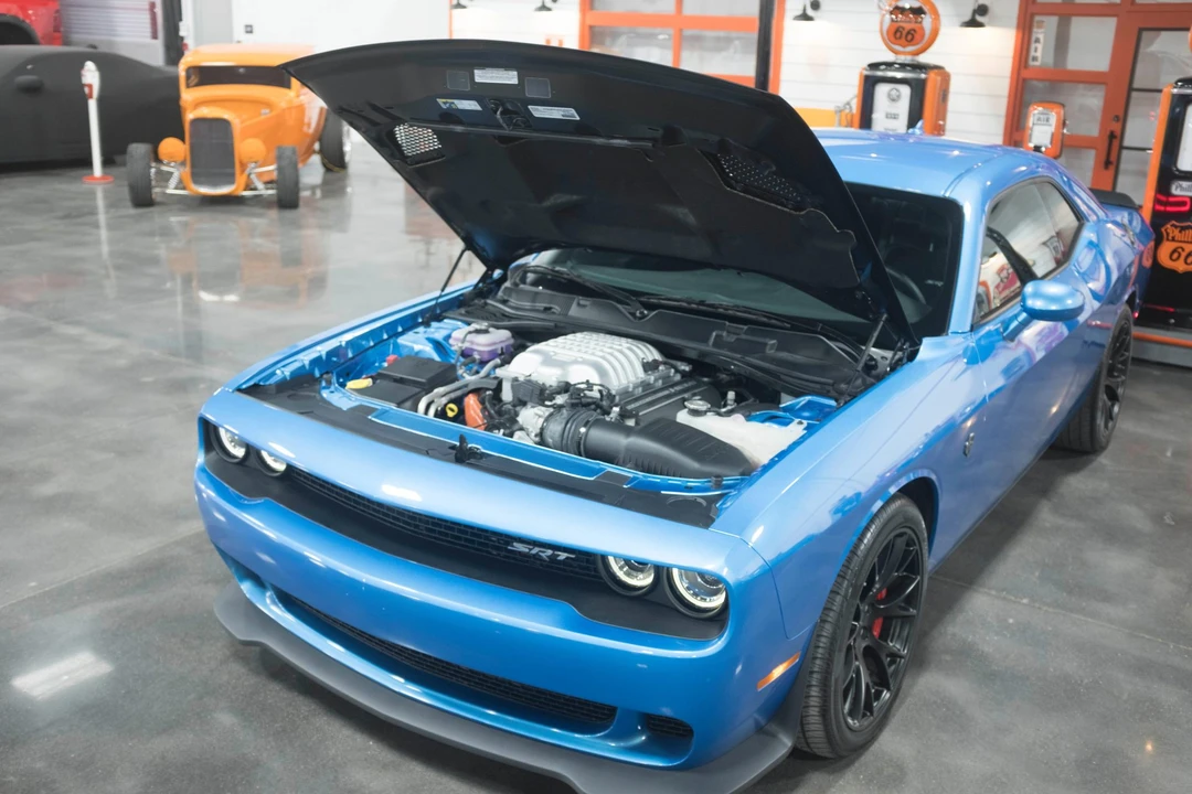 2016 Dodge Challenger SRT Hellcat 3rd Gen - Image 23 of 31