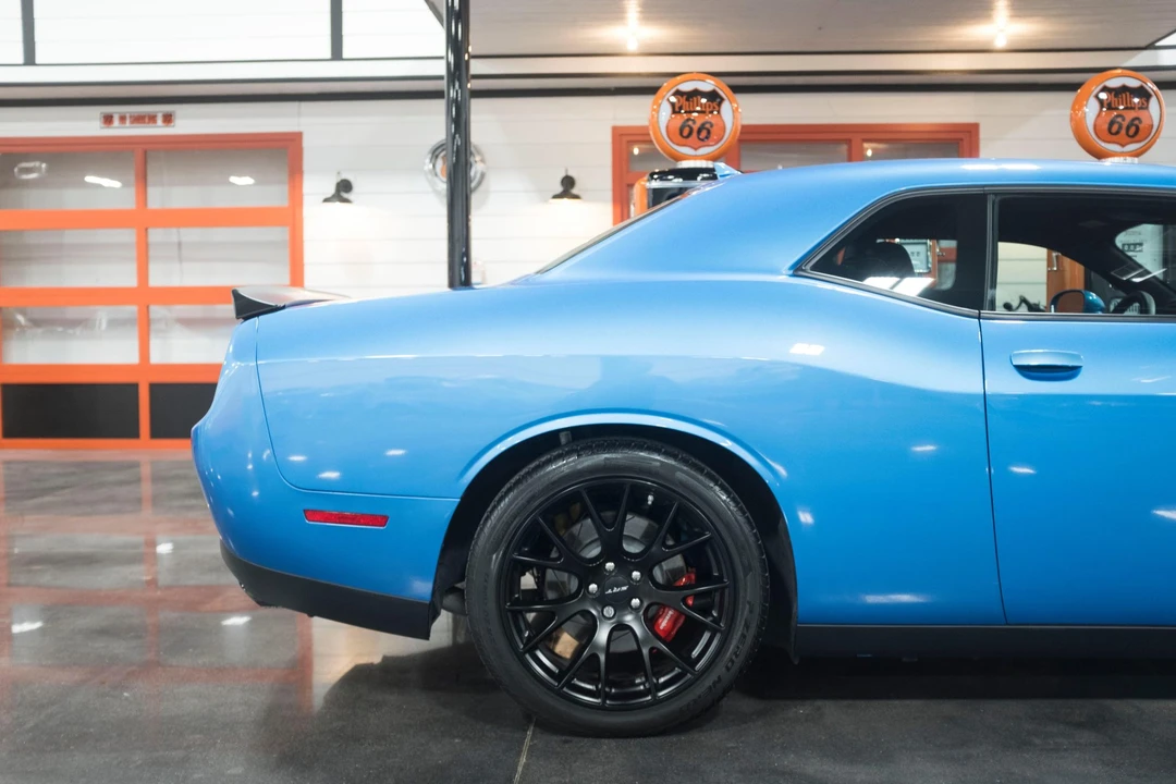 2016 Dodge Challenger SRT Hellcat 3rd Gen - Image 25 of 31