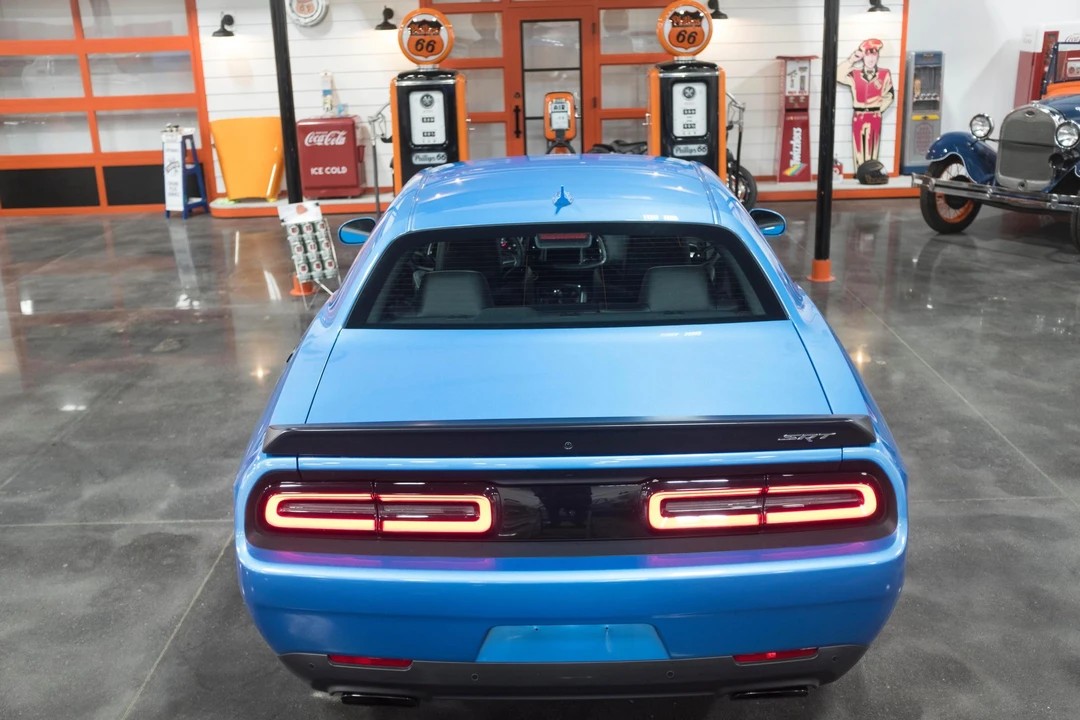 2016 Dodge Challenger SRT Hellcat 3rd Gen - Image 8 of 31