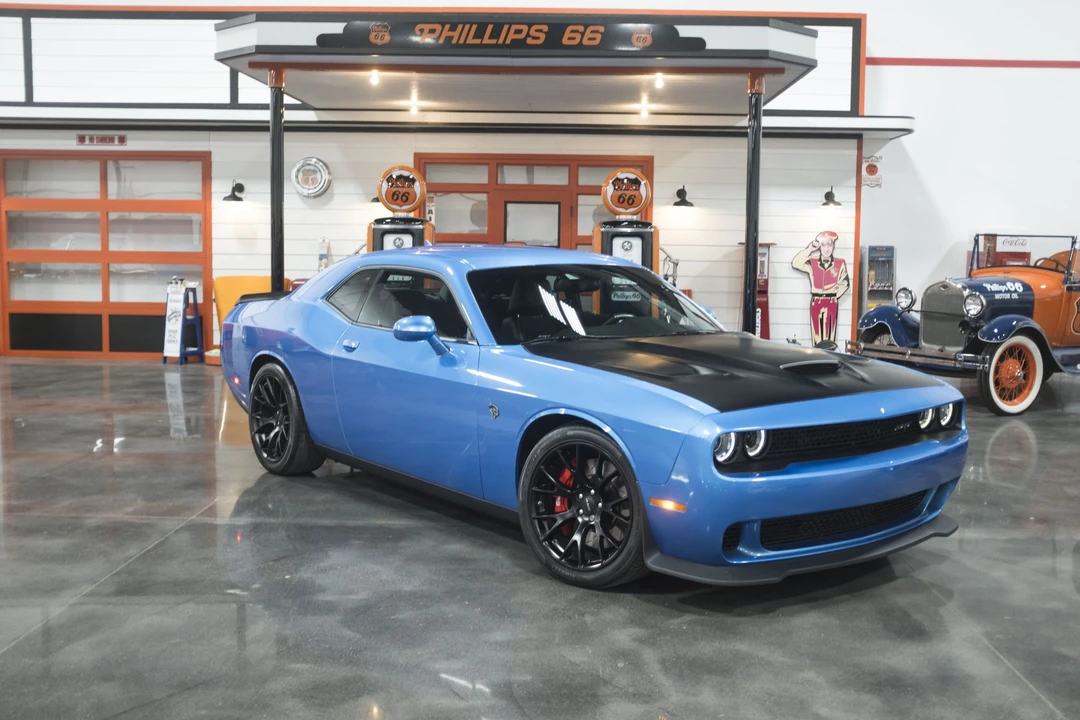 2016 Dodge Challenger SRT Hellcat 3rd Gen - Image 12 of 31