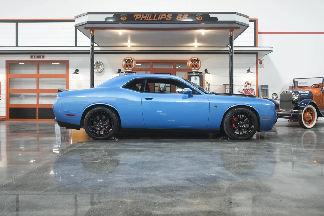 2016 Dodge Challenger SRT Hellcat 3rd Gen - Image 11 of 31