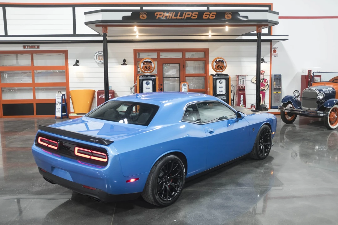 2016 Dodge Challenger SRT Hellcat 3rd Gen - Image 9 of 31