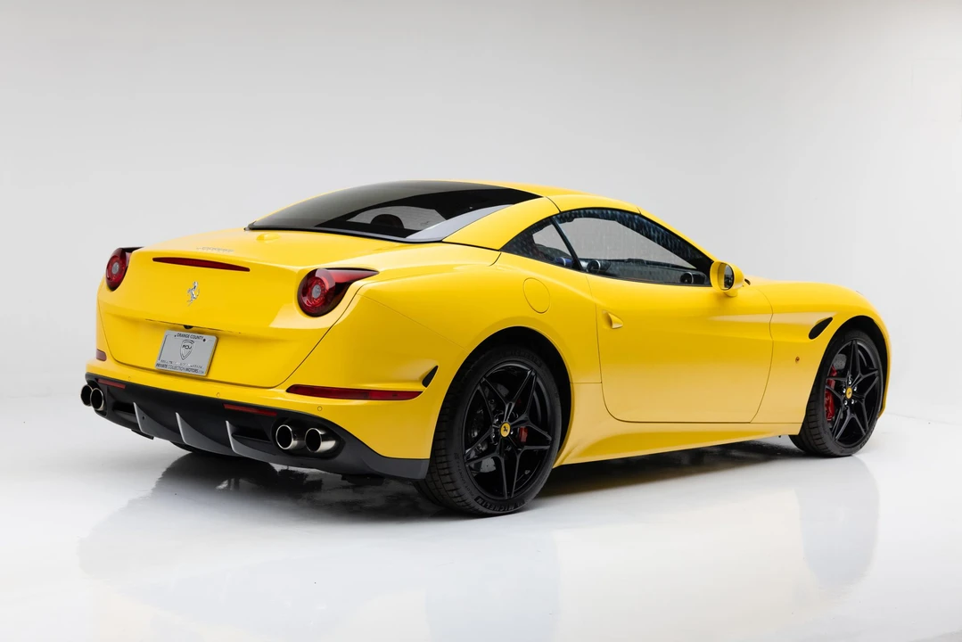 2016 Ferrari California T - Image 14 of 31