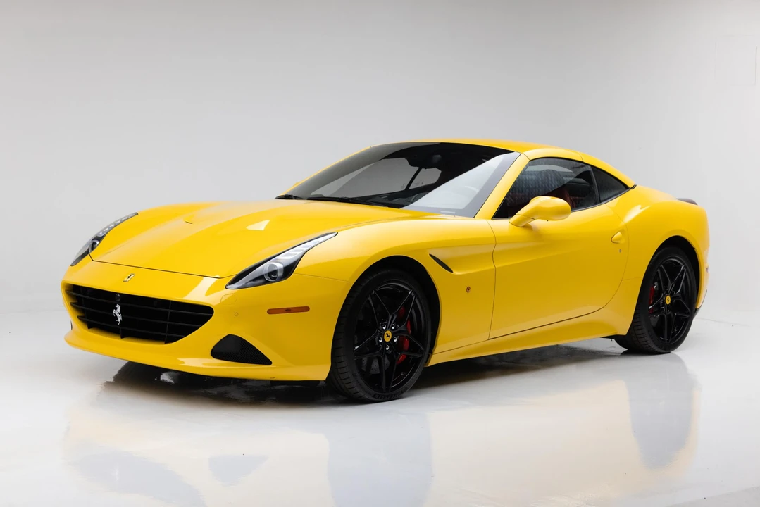2016 Ferrari California T - Image 10 of 31