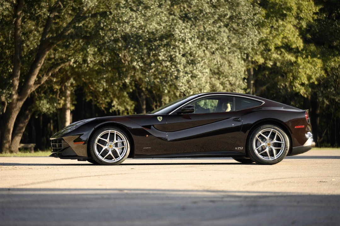 2017 Ferrari F12berlinetta - Image 8 of 31