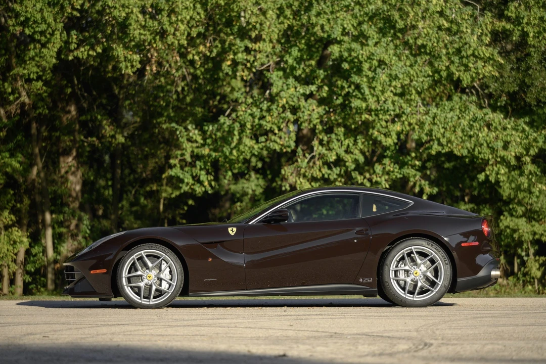 2017 Ferrari F12berlinetta - Image 7 of 31