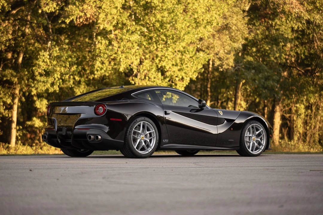 2017 Ferrari F12berlinetta - Image 14 of 31