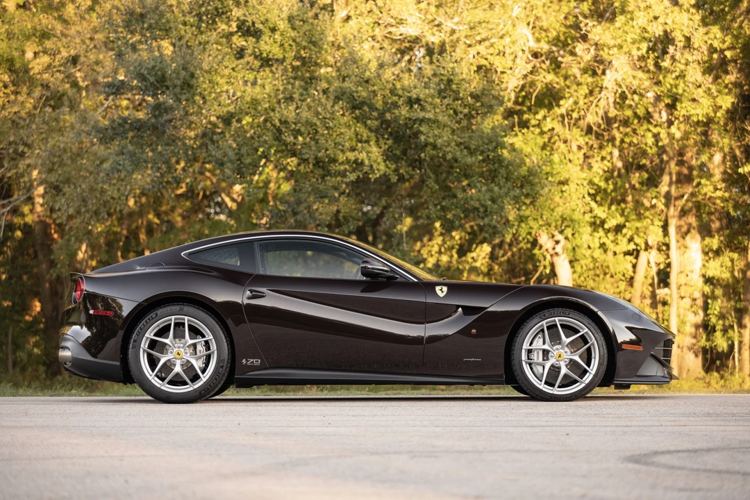 2017 Ferrari F12berlinetta - Image 16 of 31