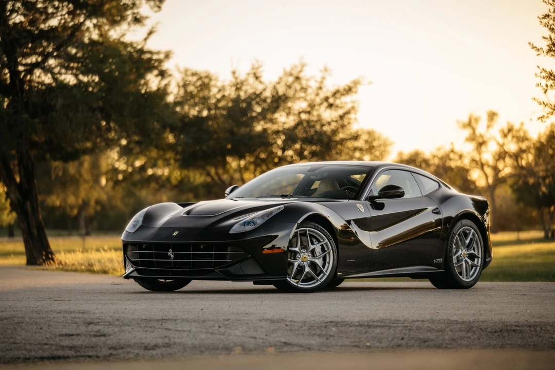 2017 Ferrari F12berlinetta - Image 2 of 31