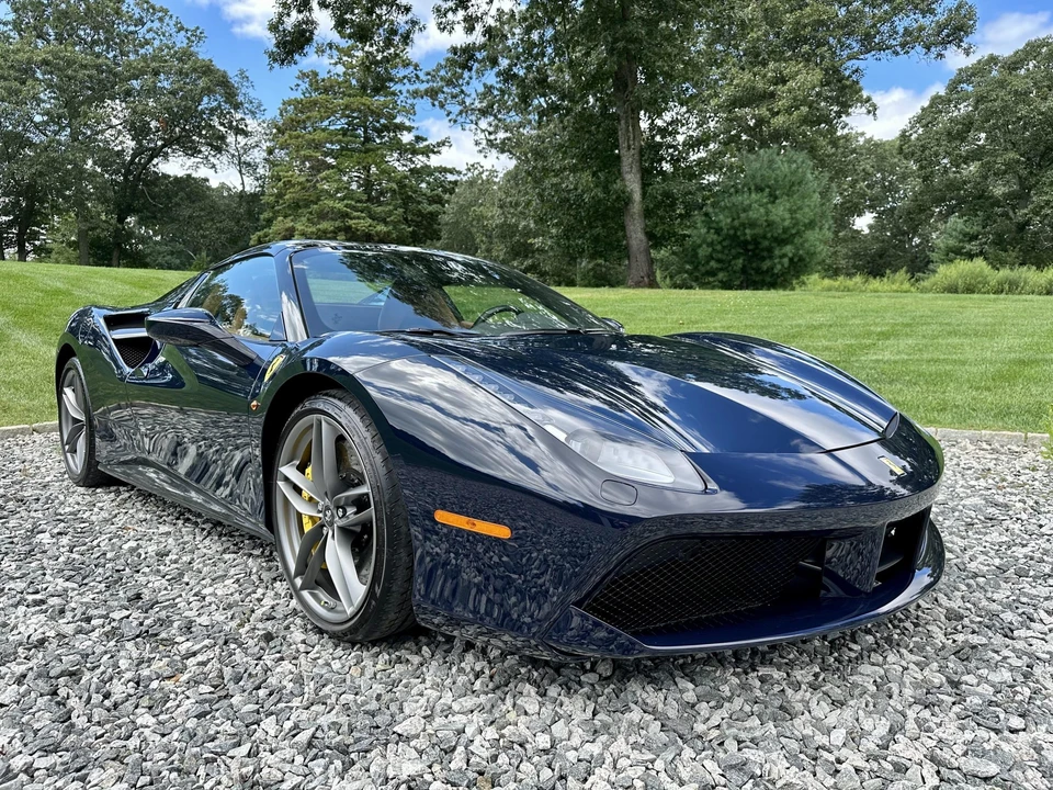 2018 Ferrari 488 Spider - Image 11 of 31