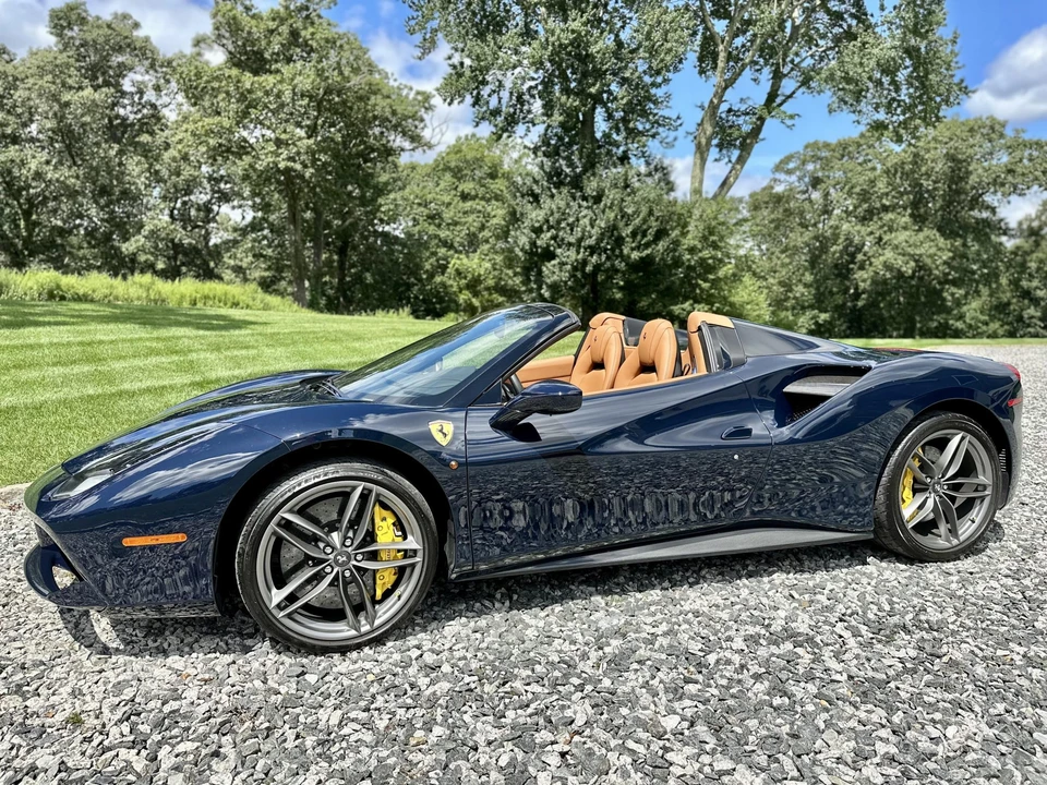 2018 Ferrari 488 Spider - Image 27 of 31