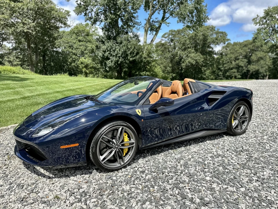 2018 Ferrari 488 Spider - Image 26 of 31