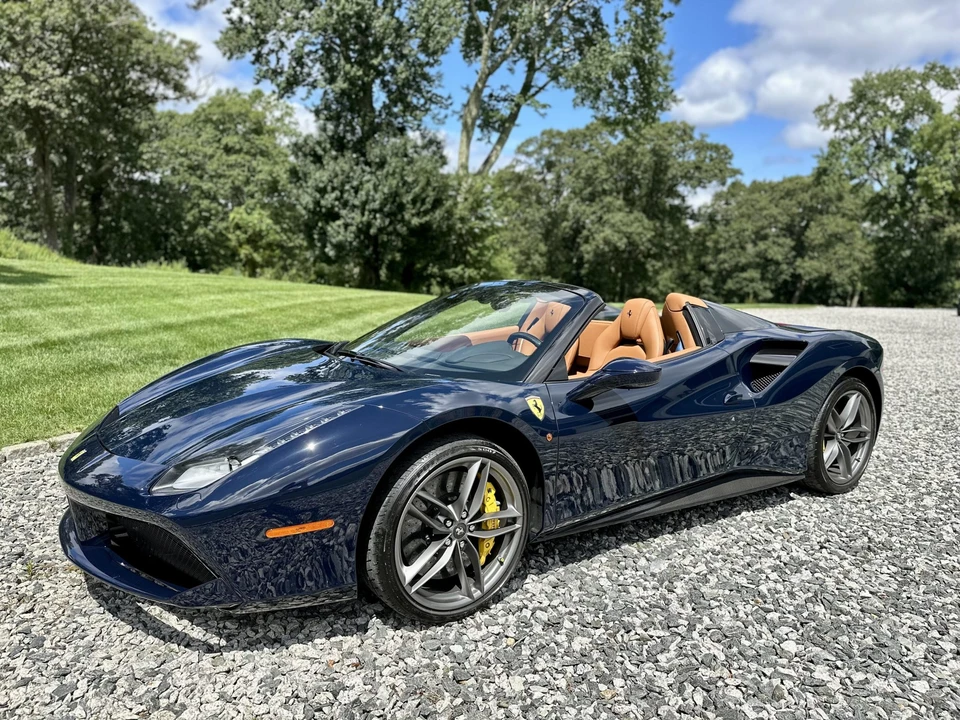 2018 Ferrari 488 Spider - Image 28 of 31