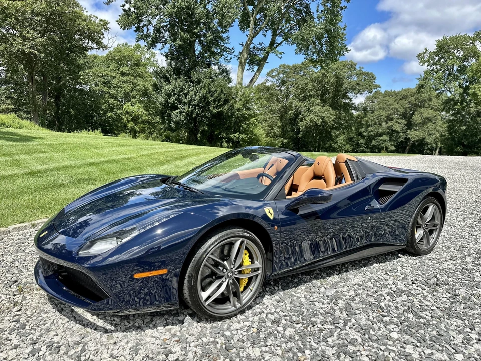 2018 Ferrari 488 Spider - Image 29 of 31