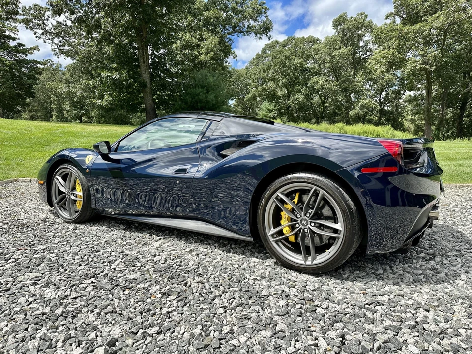 2018 Ferrari 488 Spider - Image 23 of 31