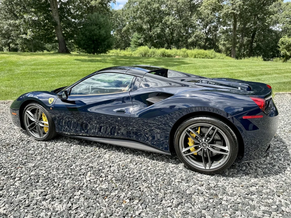 2018 Ferrari 488 Spider - Image 22 of 31