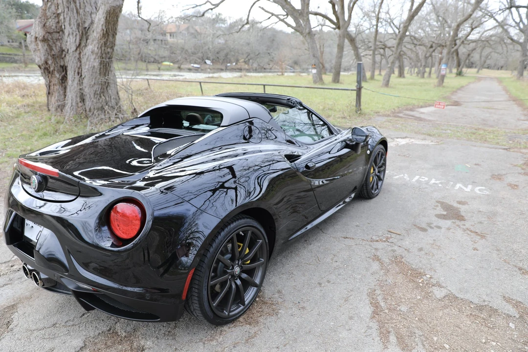 2019 Alfa Romeo 4C Spider - Image 3 of 31
