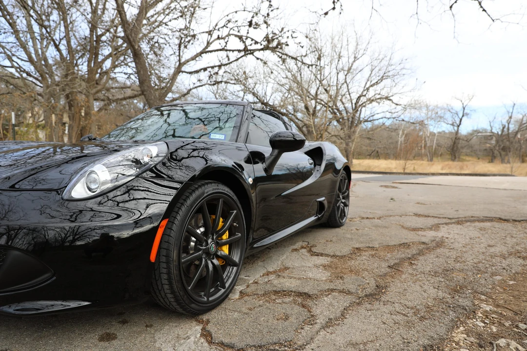 2019 Alfa Romeo 4C Spider - Image 13 of 31