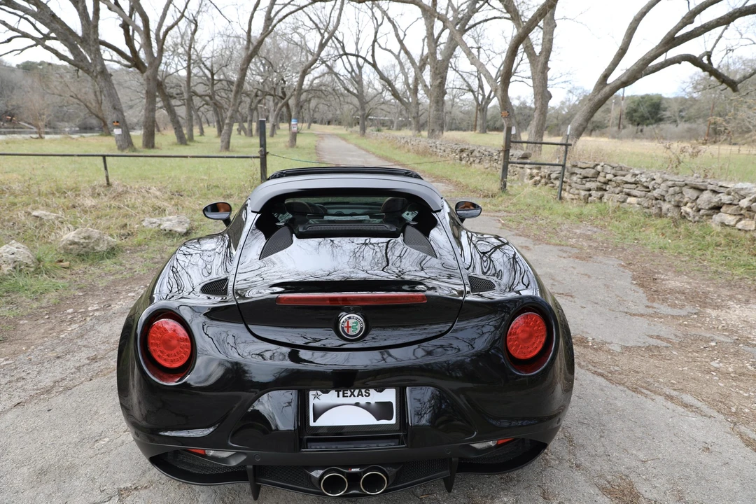 2019 Alfa Romeo 4C Spider - Image 4 of 31