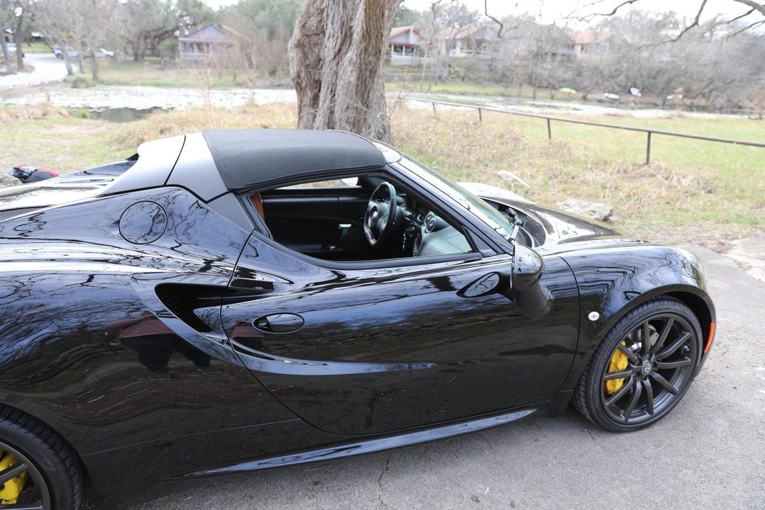 2019 Alfa Romeo 4C Spider - Image 23 of 31