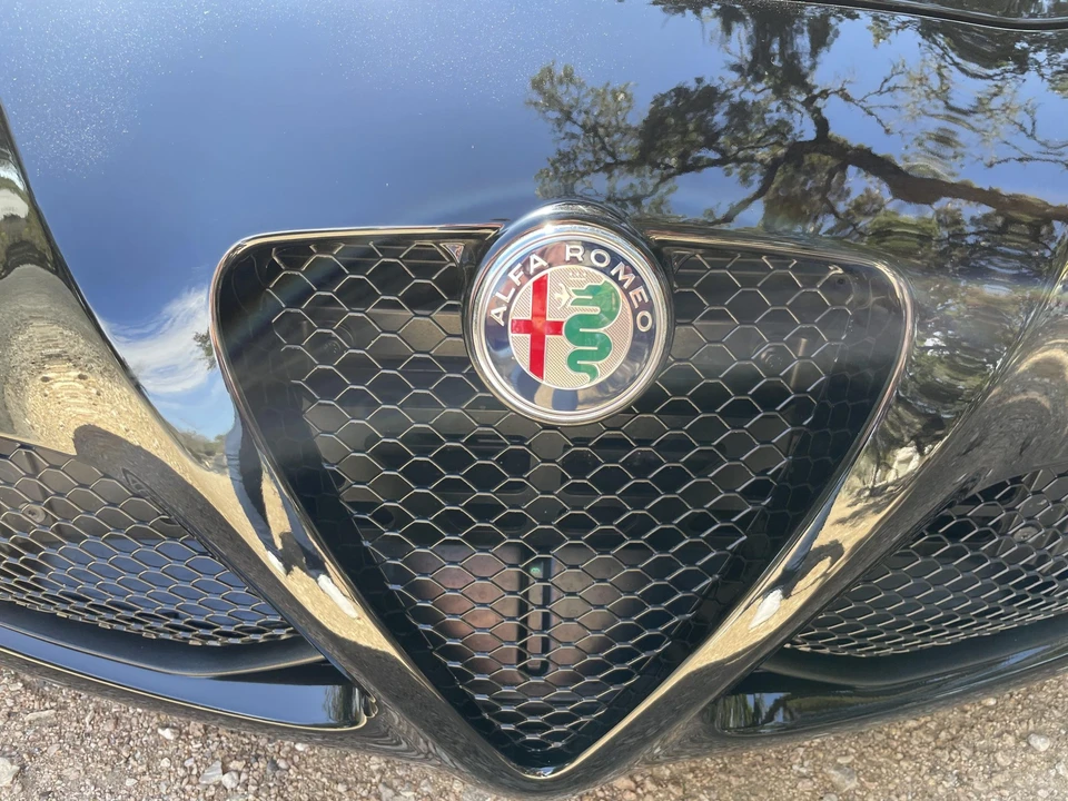 2019 Alfa Romeo 4C Spider - Image 11 of 31