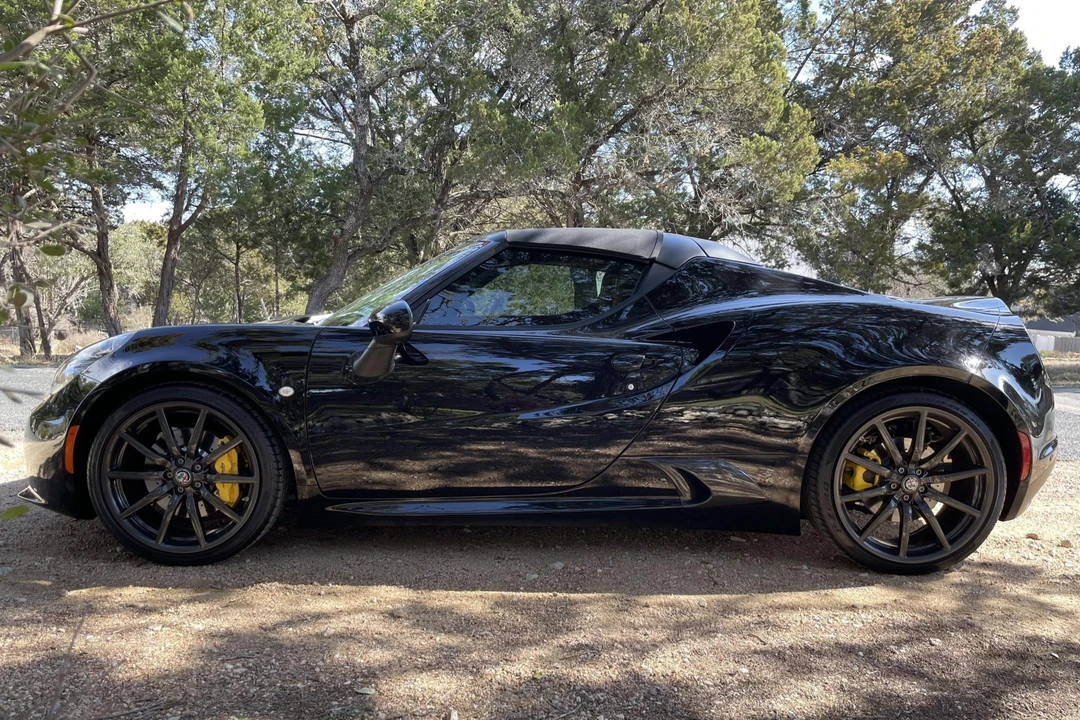 2019 Alfa Romeo 4C Spider - Image 6 of 31