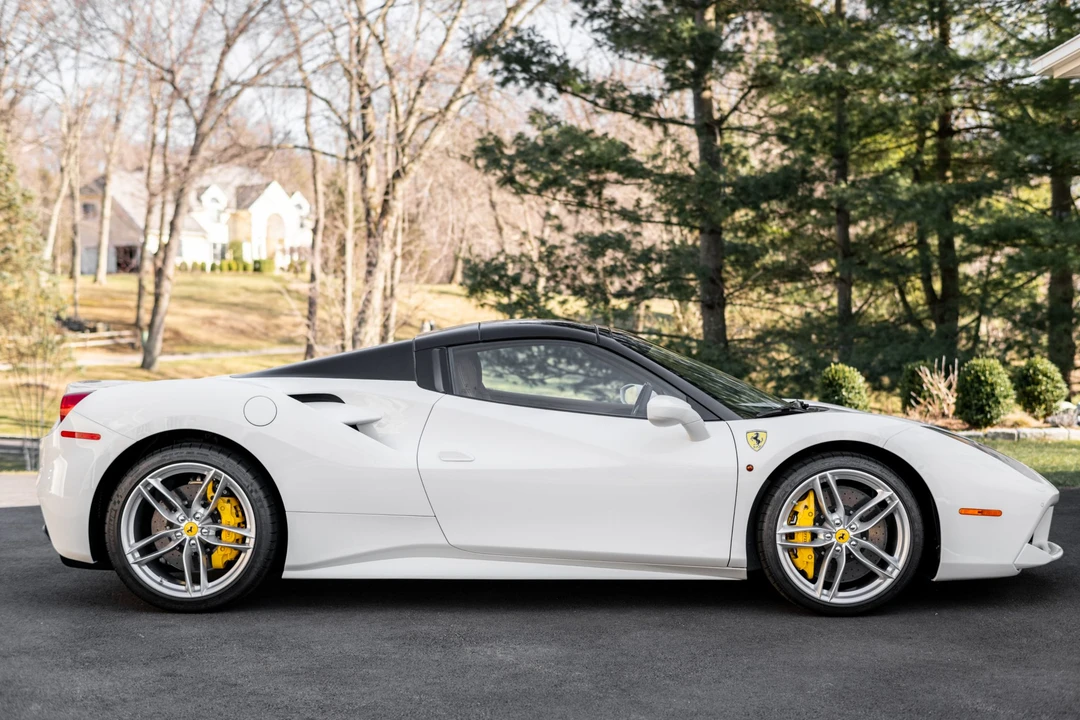 2019 Ferrari 488 Spider - Image 5 of 31