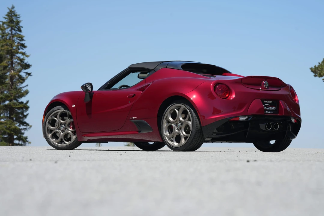 2020 Alfa Romeo 4C Spider - Image 9 of 31