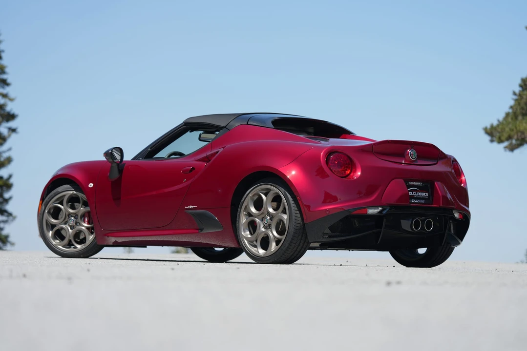 2020 Alfa Romeo 4C Spider - Image 12 of 31