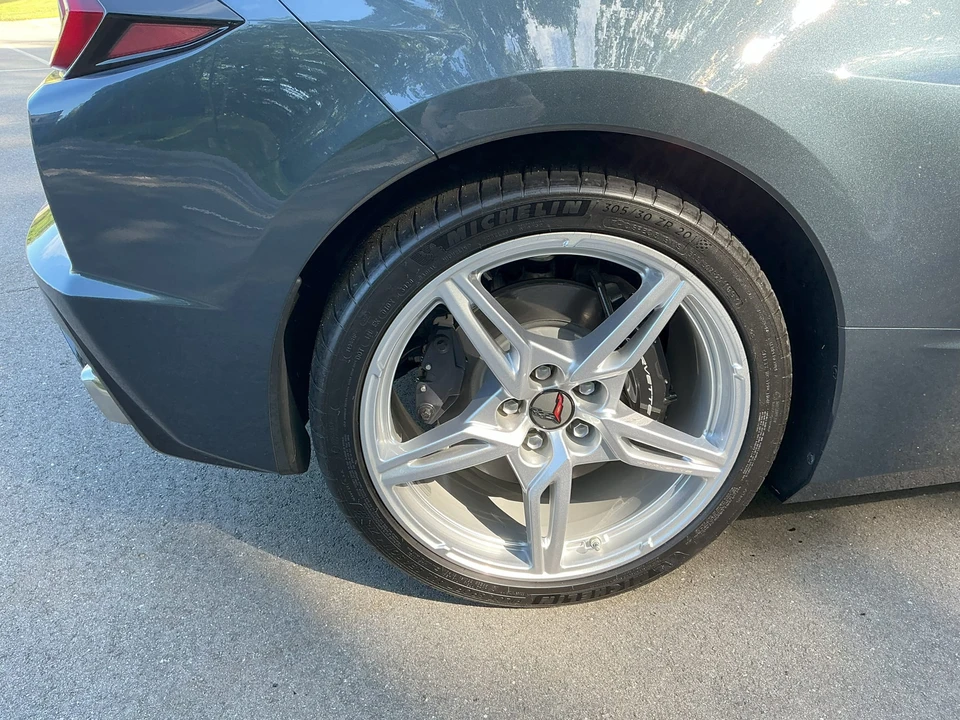 2020 Chevrolet Corvette C8 - Image 19 of 31